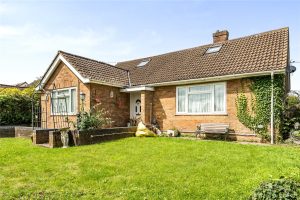 Caernarvon Walk, Lawn, Swindon, Wiltshire, SN3 1HS